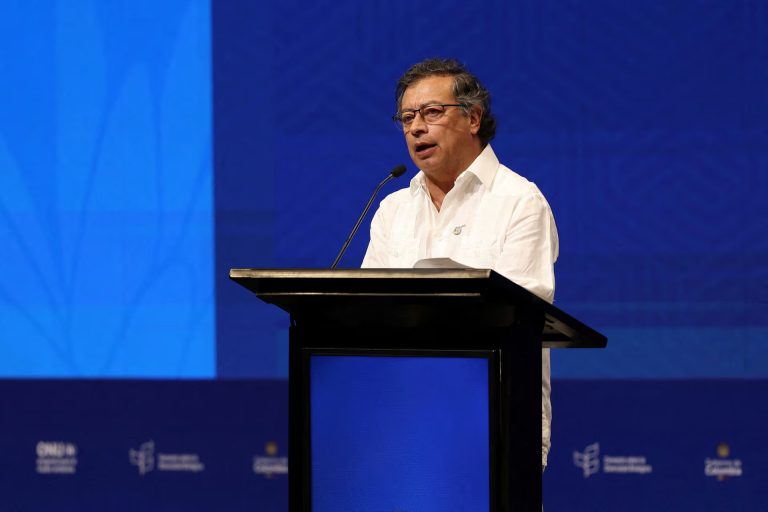 US and Colombia reach deal on deportations; tariff, sanctions put on hold