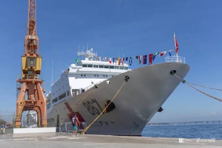 Chinese ship in Brazil-Trojan horse