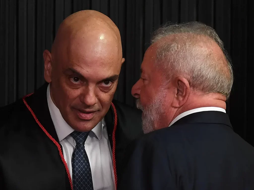 Despotic Alexandre de Moraes Launches Vicious Witch Hunt Against Eduardo Bolsonaro