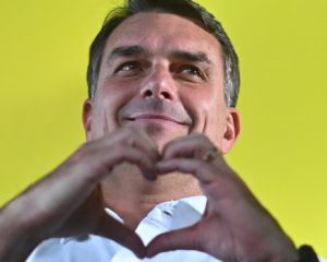 Flávio Bolsonaro Speaks from Exile: A Call for Resistance
